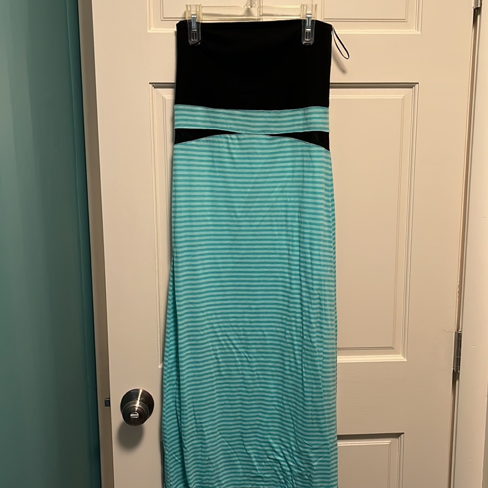 Pretty Black & Turquoise Hurley Stripe Strapless Maxi Dress